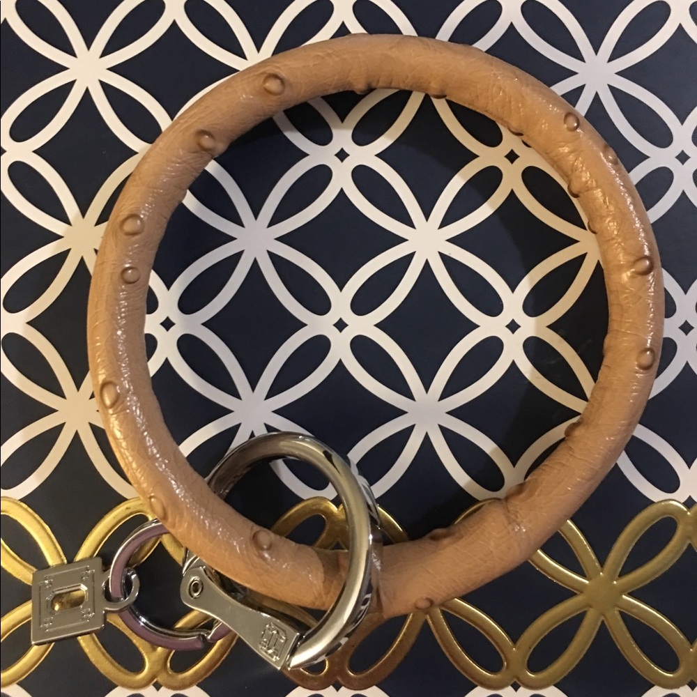 Luxe O-Venture Key Ring in Mocha Ostrich